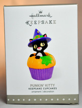 Hallmark: Punkin&#39; Kitty - Series 3rd - Keepsake Cupcakes - 2016 Ornament - £18.66 GBP