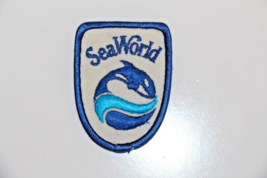 Vintage Sea World Orlando Patch 1982 Embroidered Logo 2 x 2 1/2 inches - £6.76 GBP