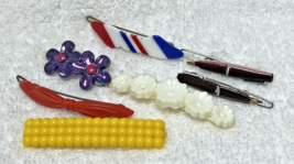 Lot 7 Vintage Hair Clips Barrette 70-80s Plastic Flower Bow Metal Pens All Color - £14.64 GBP