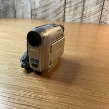 Sony Handycam DCR-HC32 Mini DV Camcorder - £221.89 GBP
