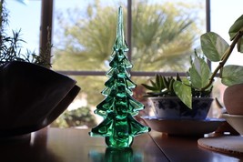 READ* Vintage Crystal Green Art Glass Christmas Tree Sculpture Figurine 9&quot; - $23.75
