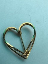 Vintage Lacey Goldtone Open Valentine’s Day Heart Pin Brooch – 1 and 1/8th’s x 1 - £9.08 GBP