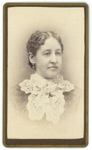 CIRCA 1870&#39;S CDV Lovely Woman Wearing Victorian Lace Dress Guyer New Haven, CT - £7.41 GBP