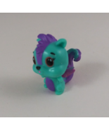 Hatchimals Colleggtibles Season 1 Forest Blue Skunkle Rare - $184.34 MXN