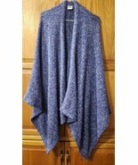 Highlander Wrap Lost Island Trading Super soft wool acrylic blend in a o... - $53.92 CAD