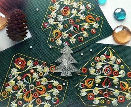 Biscornu Cross Stitch Christmas Tree pattern pdf - Pin Cushion Embroidery Xmas  - £6.62 GBP