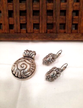 Vintage Amulet Women Jewelry Set Pendant &amp; Pierced Earrings Silver Tone Costume - £9.68 GBP