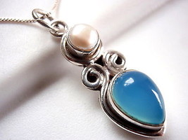 Genuine Chalcedony and Cultured Pearl Pendant 925 Sterling Silver 3.5ct  New - £11.50 GBP