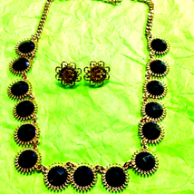 Milea Gold and Black Necklace and Earring Set - £20.39 GBP