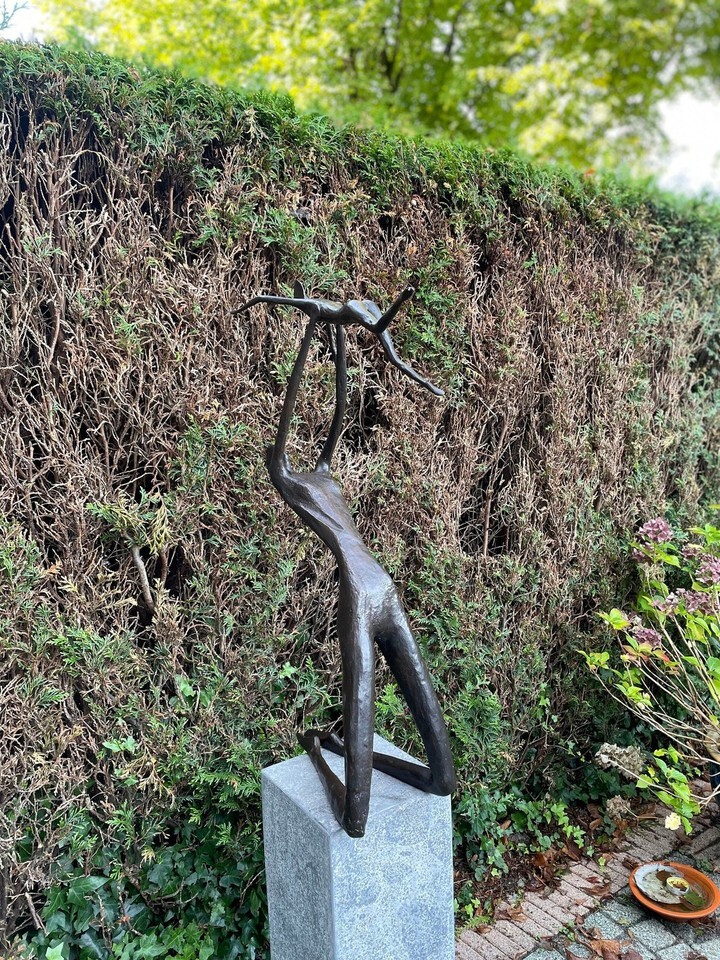 Father and Child – Bronze Sculpture. 46x24x95cm - 9Kg - $1,204.31