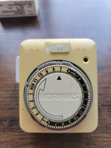 Brinks EZ-DIAL Timer Grounded 1-Outlet Analog Mechanical Indoor 42-1020 ... - $7.91