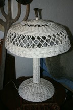 Vtg Antq White Wicker Table Lamp Light Edwardian Victorian Shabby Chic Bungalow - £147.74 GBP