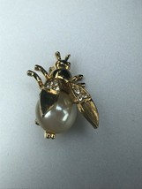Vintage Small Goldtone Flying Insect Bug w Faux Mabe Pearl Body &amp; Clear Rhinest  - £14.67 GBP