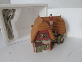 DEPT 56 58246 COBB COTTAGE HERITAGE VILLAGE BUILDING NO SLEEVE/WITH CORD D9 - $8.98