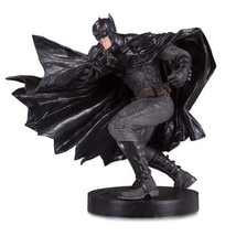 DC Designer Series: Black Label Batman by Lee Bermejo Statue - £159.50 GBP