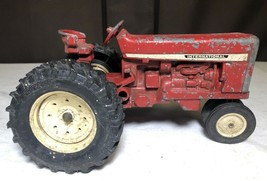 ERTL International Tractor - $460.13 MXN