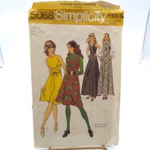 Vintage Sewing PATTERN Simplicity 5068, Misses 1972 Bias Dress or Jumper - $18.39