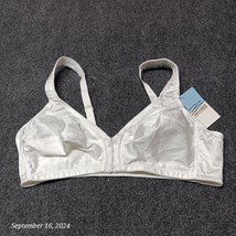 NWT Simply Basic Bra Women 42B Front Close Wireless Satin T Shirt - $11.27