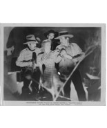 B &amp; W, 8 x 10 inch 1949 Promotional Photograph-Haunted Ranch movie-John ... - €6,51 EUR