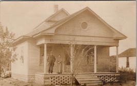 RPPC Lovely Couple on Porch of Home For Photo c1910 Postcard W20 - £7.48 GBP