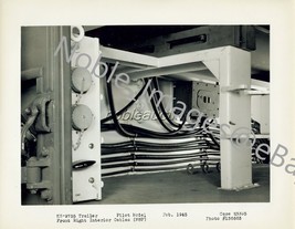 KS-9755 Fruehauf Trailer Right Interior Cables M8 Gun Data US Army 1945 Photo - £5.43 GBP