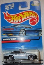 2000 Hot Wheels &quot;Police Car&quot; Mint Vehicle On Sealed Card #207 - £2.35 GBP