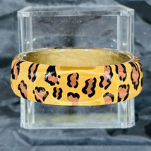 Vintage Lucite Bangle Bracelet Bold Leopard Print Small to Medium 2.5&quot; - £10.12 GBP
