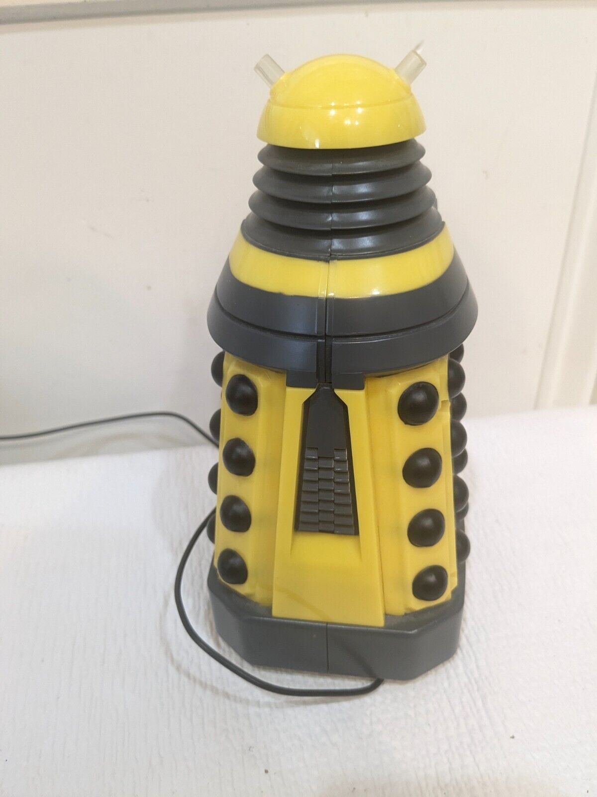 Zeon Doctor Who Yellow Dalek USB talking sounds motion detector toy ...