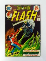 Flash #230 DC Comics Fury of the Fire Demon Green Lantern VG/FN 1974 - $2.96