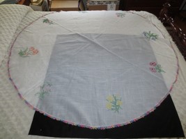 Vtg. Floral Embroidered Cotton Blend w/Colored Crocheted Edge - 61&quot; X 58&quot; - £9.44 GBP