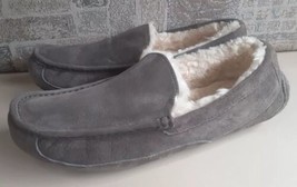 UGG Mens Slippers 9 Ascot Gray Suede Slip On Shearling Lined Moccasin U6 - £23.79 GBP