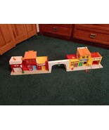 Vintage 1973 FISHER PRICE Little People Play Family Village Main Street ... - $37.62