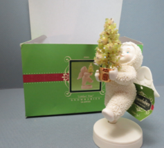 Department 56 Bisque Snowbabies Littles Tree Angel Holding Christmas Tree 2005 - £6.08 GBP