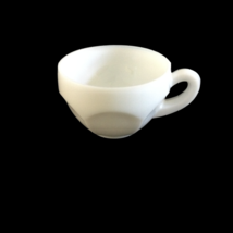 Vintage Pair Of Milk Glass Coffee Mugs White 2.5&quot; x 3.25&quot; - 4 fl oz VTG Tea Cups - £11.56 GBP