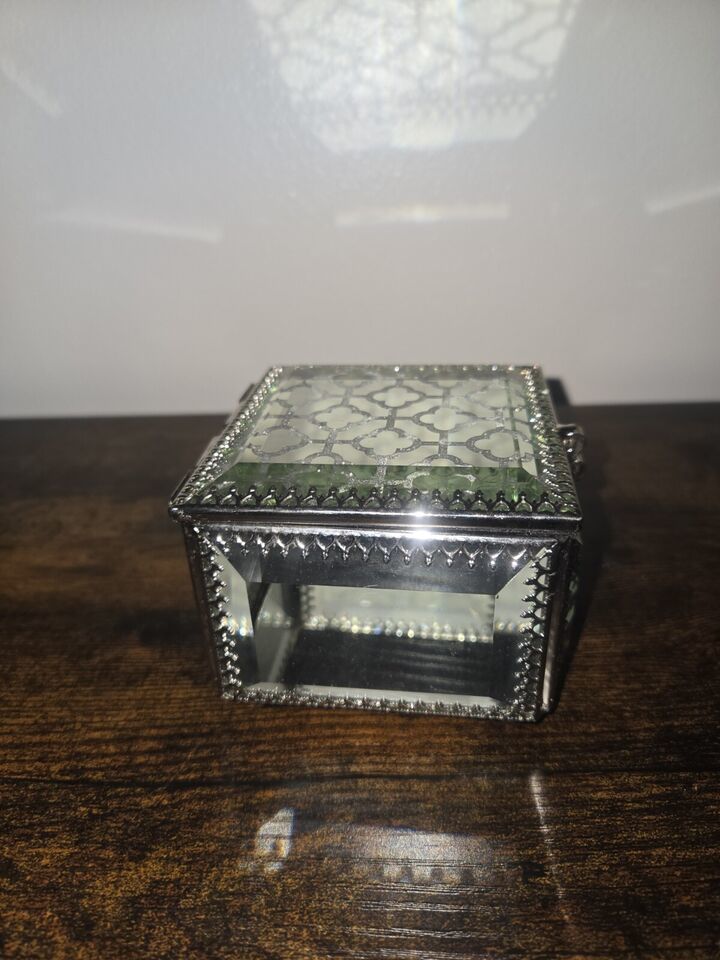 Cynthia rowley jewelry stand best sale