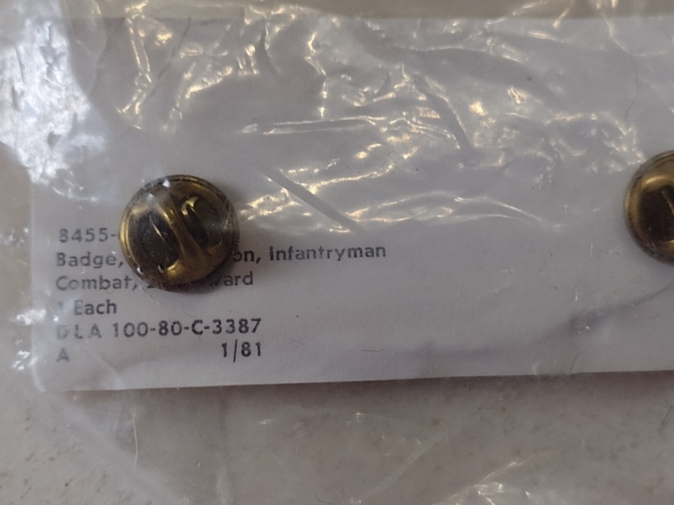 ARMY COMBAT INFANTRY 2nd AWARD QUALIFICATION BADGE NIP DATED 1981 :SC25-1 Item image 2
