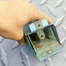 1963 Oldsmobile Cutlass F85 2dr Front Dash Blue Metal Ash Tray w Insert ... - $81.94 CAD