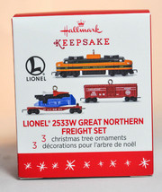 Hallmark: Lionel 2533W Great Northern Freight Set of 3 - Miniature 2016 Ornament - $23.35