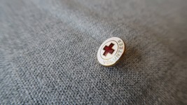 Vintage WWII RED CROSS Volunteer Lapel Pin 1.4cm - £15.82 GBP