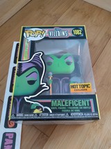 Funko Pop Disney Villains Maleficent Black Light #1082 - Hot Topic Exclusive - £24.22 GBP