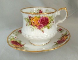 Queen&#39;s Staffordshire Bone China Red/Yellow Rose Floral Tea Cup &amp; Saucer Set - £19.62 GBP