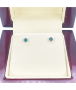 18ct White Gold &amp; Natural Round 4-Claw Blue Diamond Children&#39;s Earrings ... - €195,56 EUR