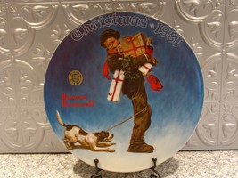 Wrapped Up In Christmas 1981 Norman Rockwell Knowles China Collector Plate - $17.99