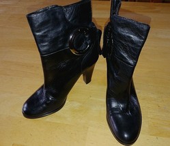 Isola Ladies Cute Black Leather 3.5&quot; Heel Dressy BOOTS-6.5M-WORN 2X-NICE - £24.86 GBP
