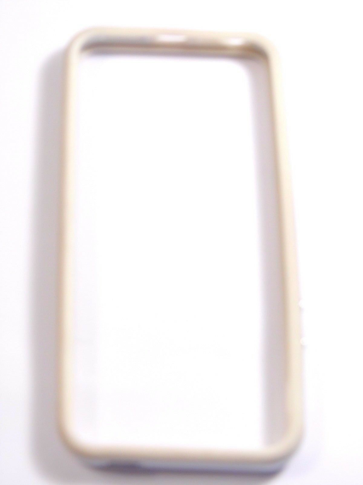 Phone Cover for iPhone 5S Bumper Pre-owned but in excellent condition!! - $0.90