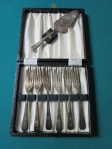 Compatible with Vintage SILVERPLATE Compatible with Pastry Forks/Server Compatib - £62.36 GBP