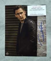 Tom Hiddleston Hand Signed Autograph 8x10 Photo - £108.91 GBP