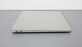 Apple MacBook Air 13" 2020 M1 Chip 8GB 512GB SSD MGNA3LL/A Silver image 8