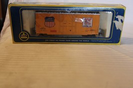 HO Scale AHM, 41' High Cube Box Car, Union Pacific, Yellow, #518125 - 5205 - $25.00