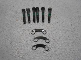 2011 Cadillac CTS Rear of Front Drive Shaft Bolts  - €29,20 EUR